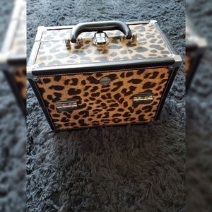 Cheetah print Makeup- Training Case